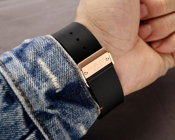 ウブロコピー時計素材ディテール